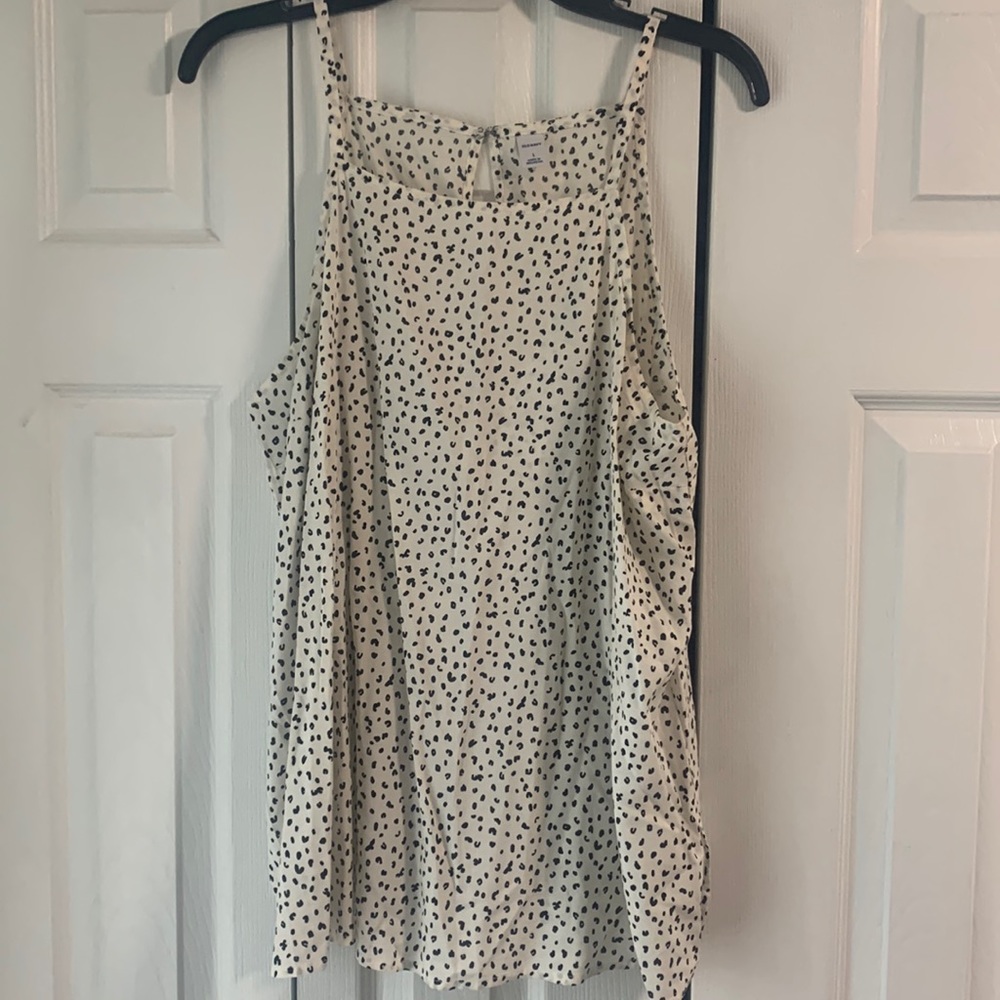 Size L Old Navy Leopard Sleeveless Top
